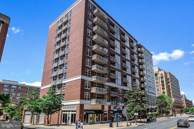 Photo - 157 Fleet St Unidad 718