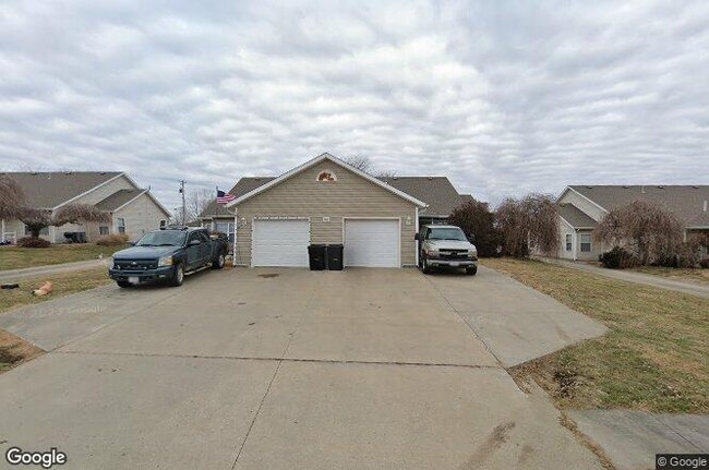 Photo - 2127 Highridge Dr
