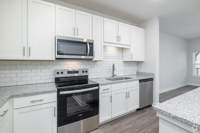 1BR, 1BA - 816SF - Kitchen - Story Mt. Zion