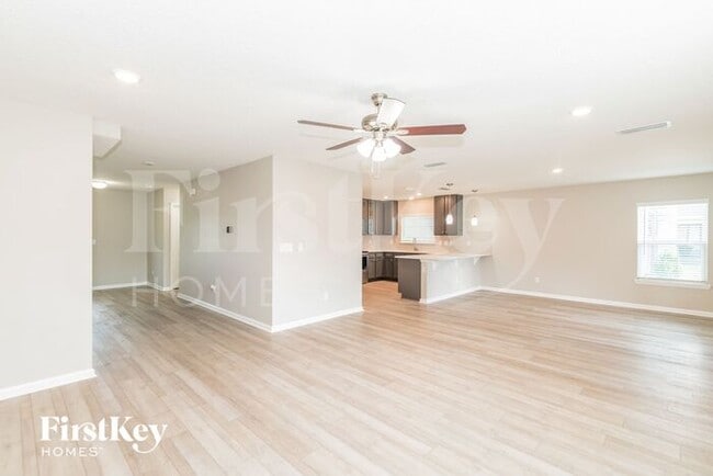 Photo - 8145 Windmill Way
