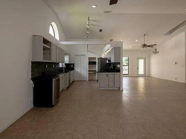 Photo - 14616 Autumn Ave