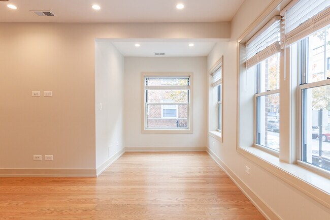 Photo - 3531 N Broadway St Unit 1B