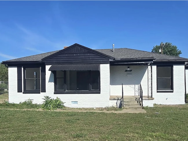 Building Photo - 1305 Staton Dr