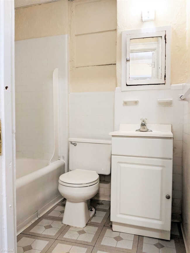 Photo - 4039 Chestnut St