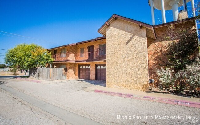 Building Photo - 1904 Midland Dr Unit 73 Rental