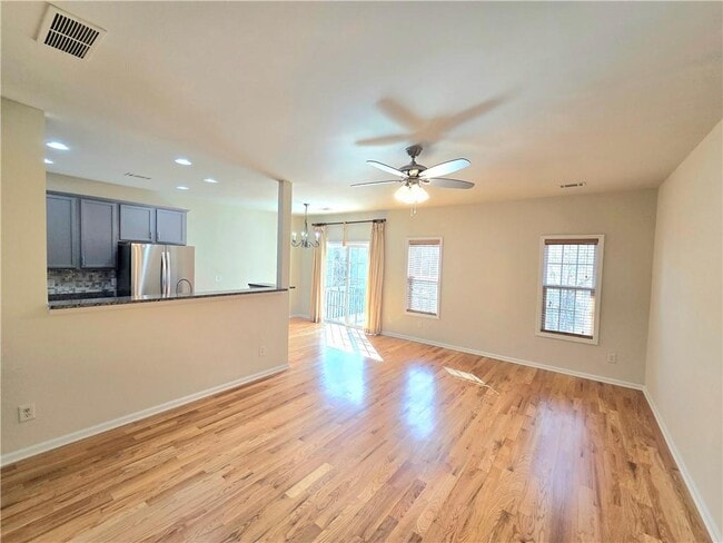 Photo - 3044 Cedar Glade Ln NE