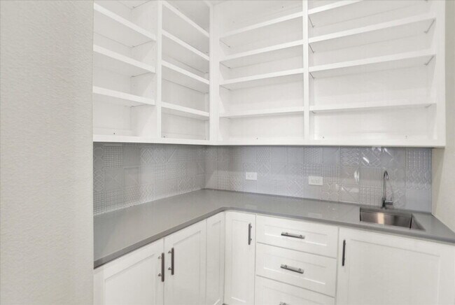 Photo - 7576 Oasis Dr