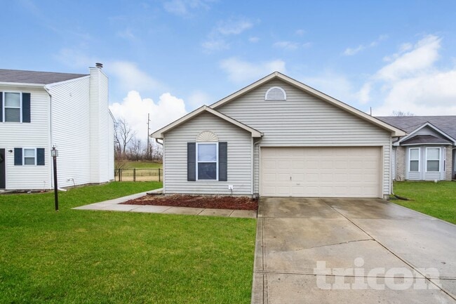 Building Photo - 10549 Kensil St