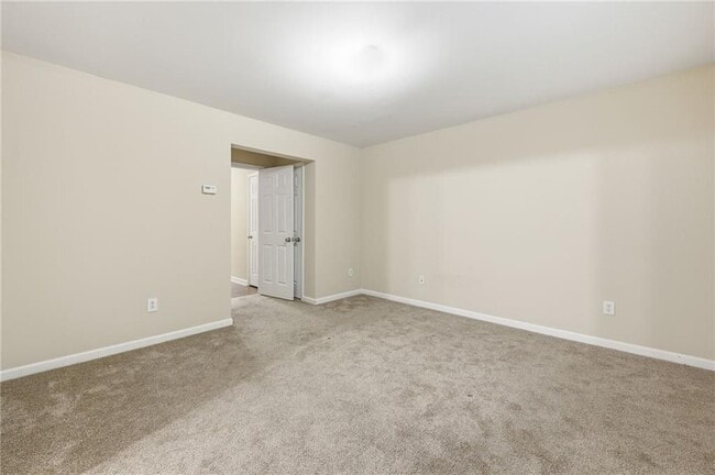 Photo - 2335 Meadow Peak Point