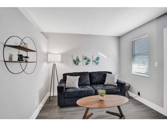 Photo - 50 Davie Blvd Unit SI FL1-ID1504064P