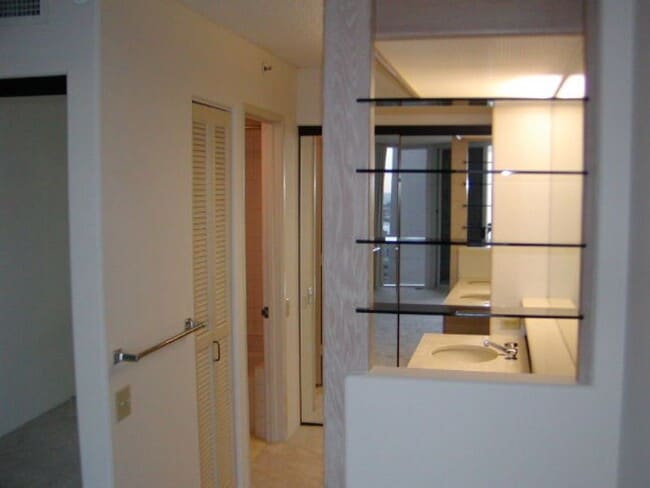 Photo - Immaculate 2/2/2 with Downtown and Ocean Views