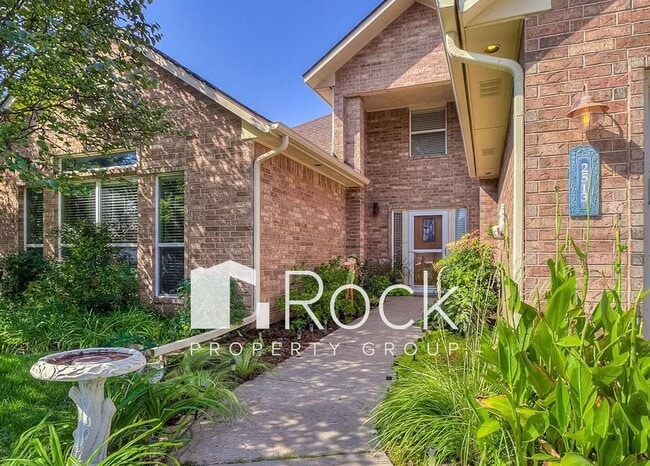 Photo - Charming 3-Bed 3-Bath Home with Tornado Sh...