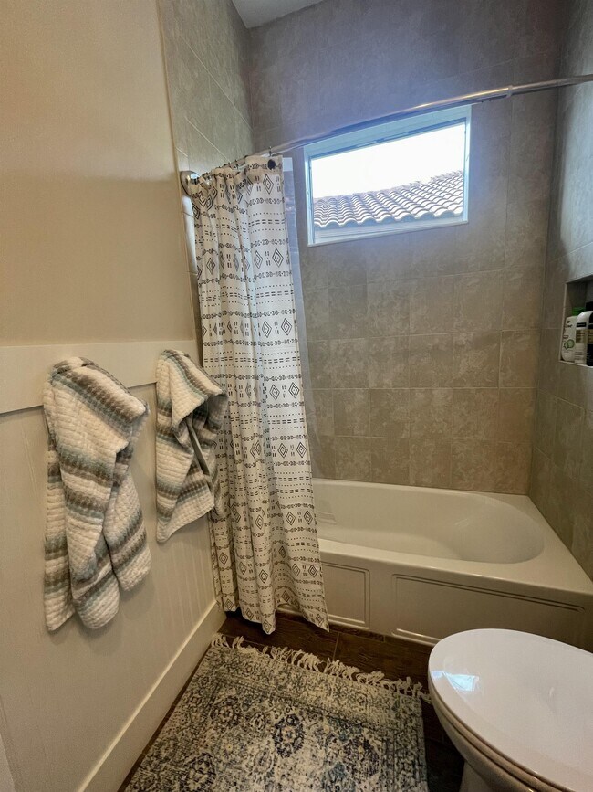 9251 Isla Bella Cir