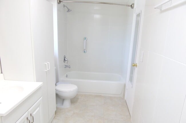 Photo - 5950 Del Lago Cir Unit SUNRISE