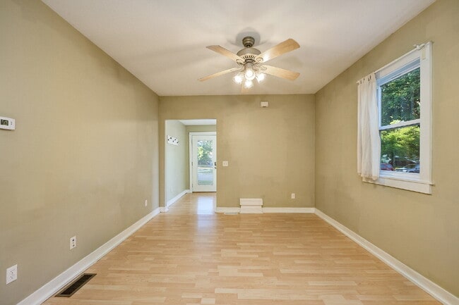 Photo - Charming 3-Bed Duplex in Minneapolis Unit A