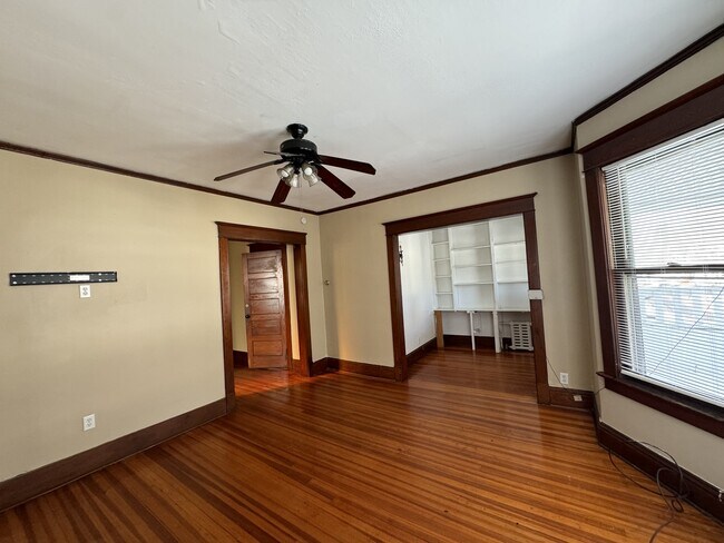 626 Myrtle Ave Unit 2