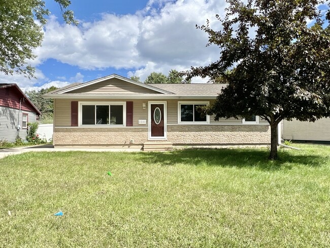 Building Photo - 2203 Frontier Rd Rental