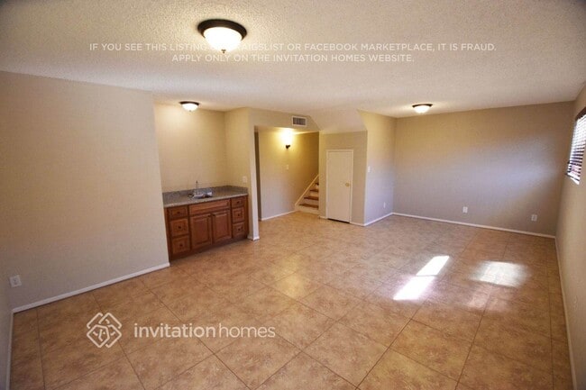 Photo - 4640 W Paradise Dr