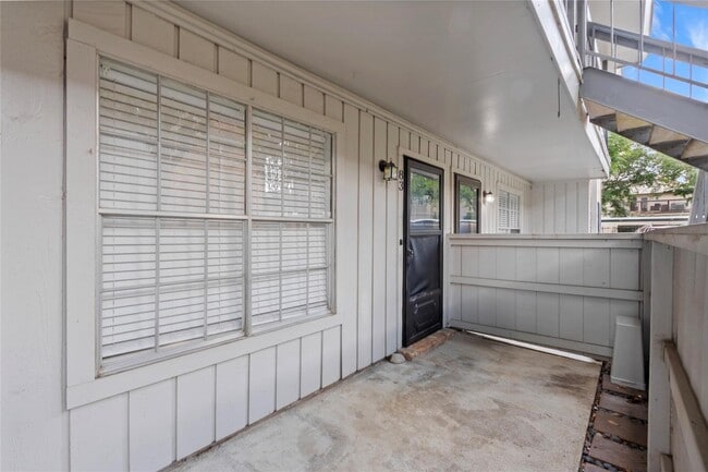 Photo - 2350 Bering Dr Unidad 83