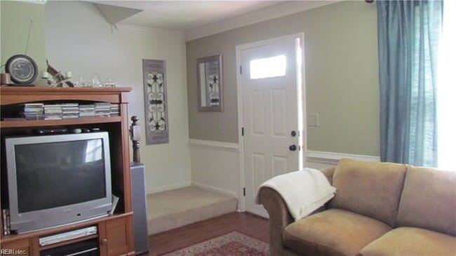 Photo - 350 San Roman Dr