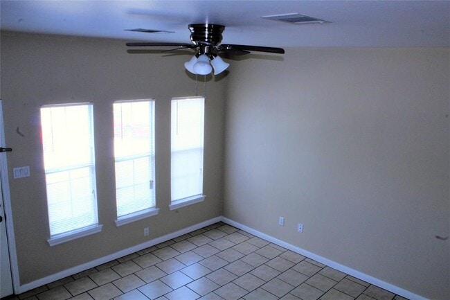 Photo - 1616 Avenue N