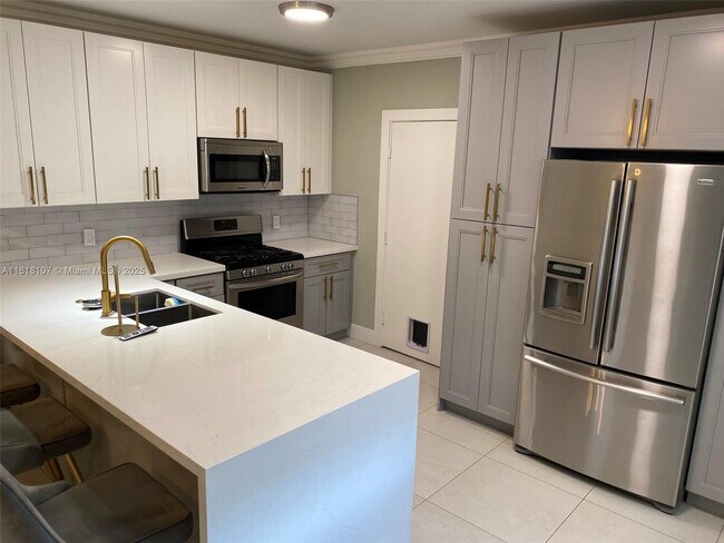 Photo - 10931 Jewel Box Ln