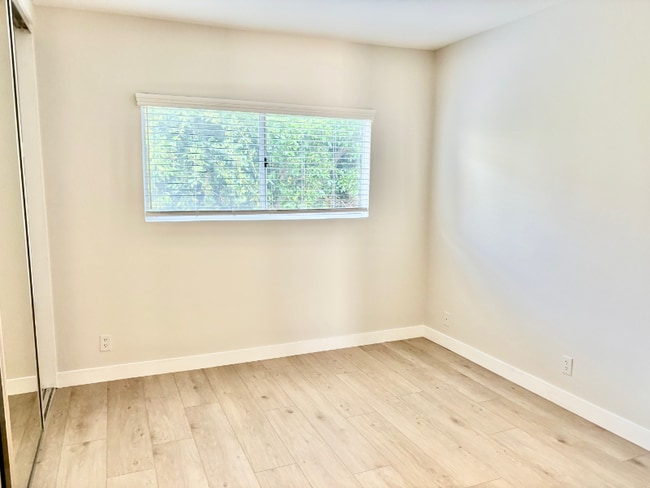 Photo - 812 Westmount Dr Unit 812-16