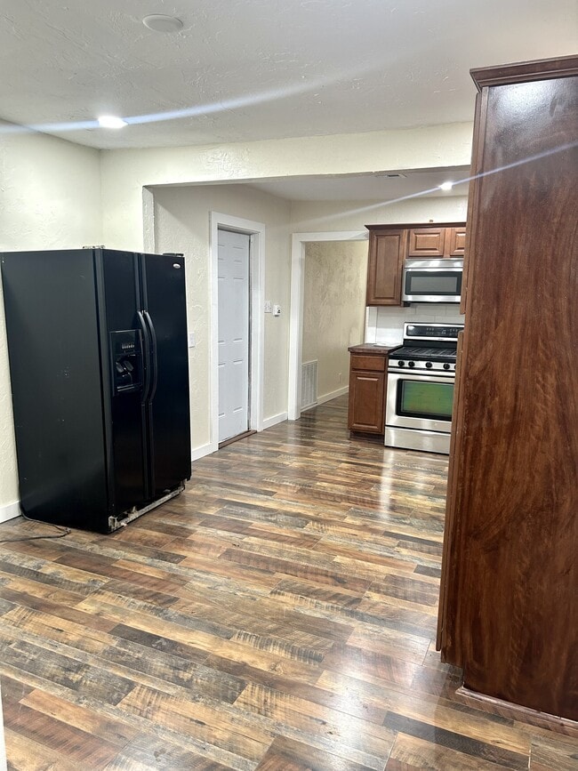 Photo - 1307 B St SE