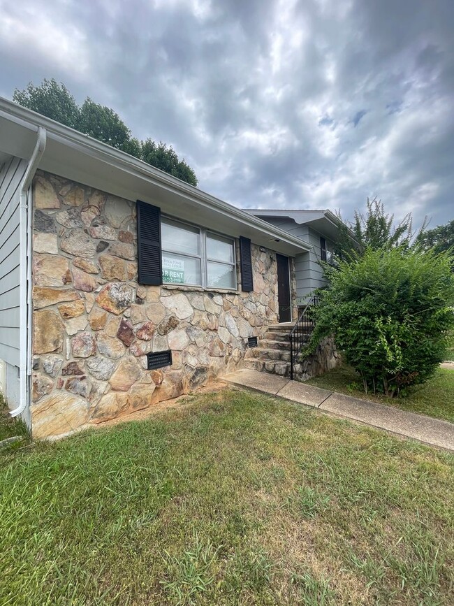 Photo - Nice 3 bedroom 2 bath home close to Harrison