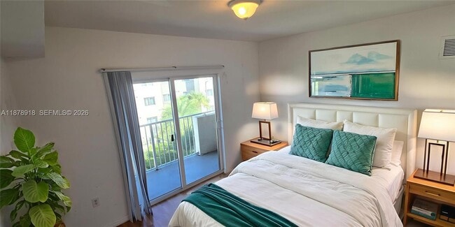 Photo - 11060 SW 196th St Unit 401