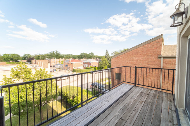 Building Photo - 8350 Kimball Ave Rental