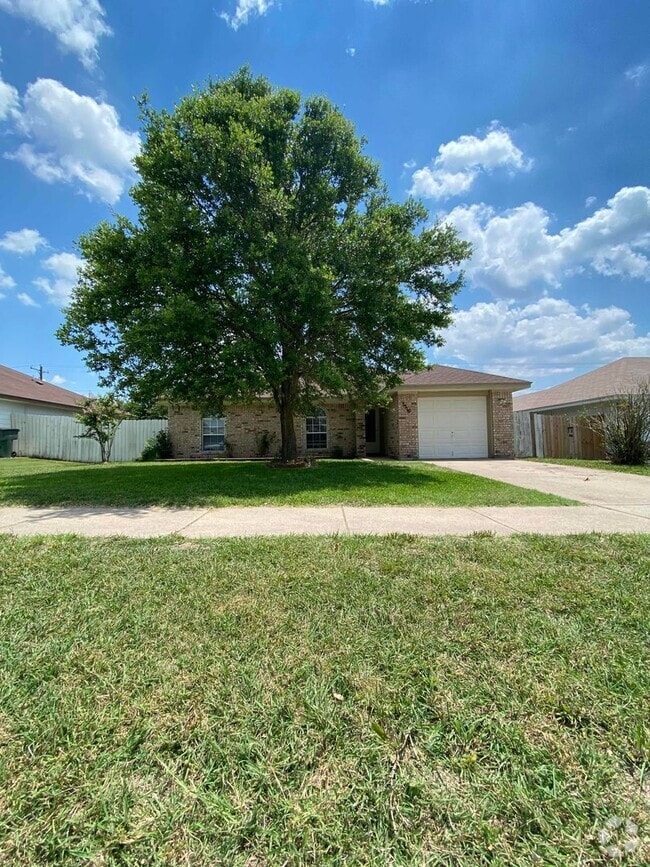 Building Photo - Cute Home in Killeen