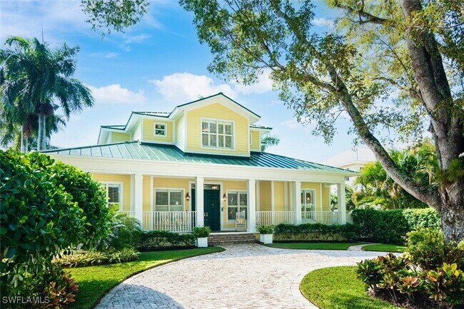 Photo - 362 2nd Ave N