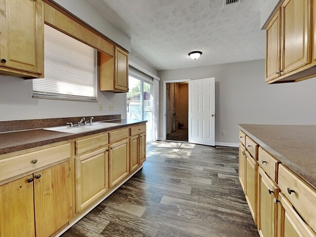 Photo - 8349 Pembrook Ct