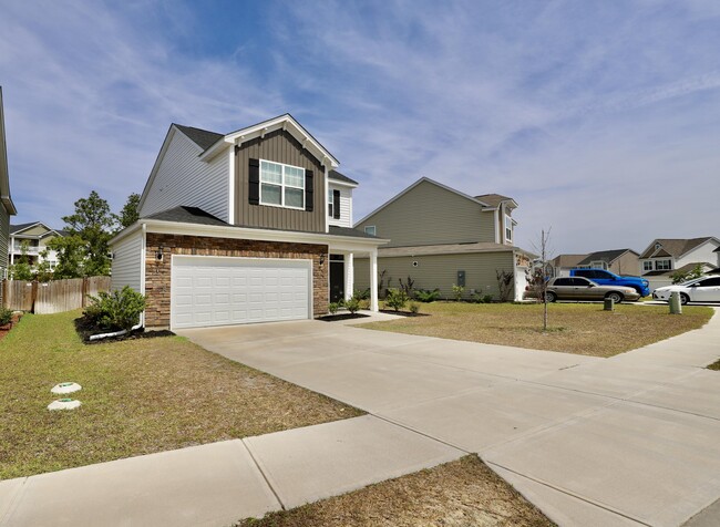 Building Photo - 1052 Ashcroft Cir