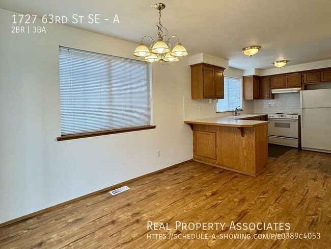Photo - 1727 63rd St SE