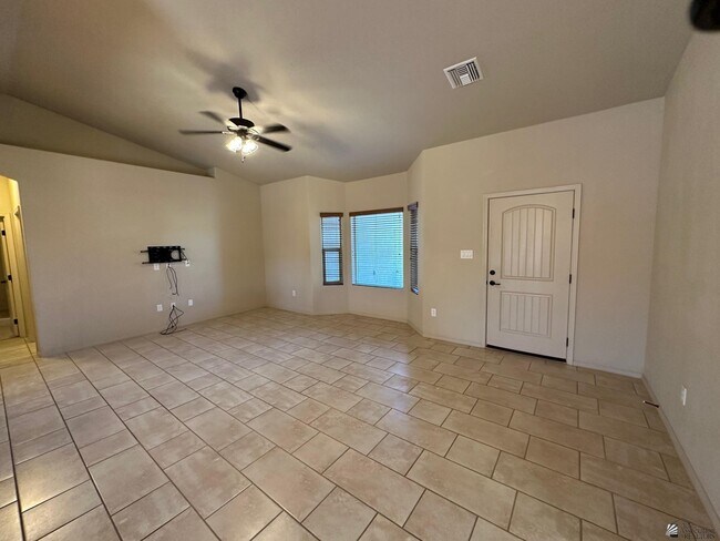 Photo - 10804 S Madero St