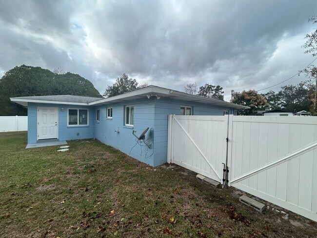 Photo - Charming 2-bedroom 1-bath home