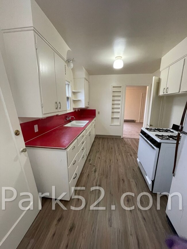 Photo - 1002 S Oakes St