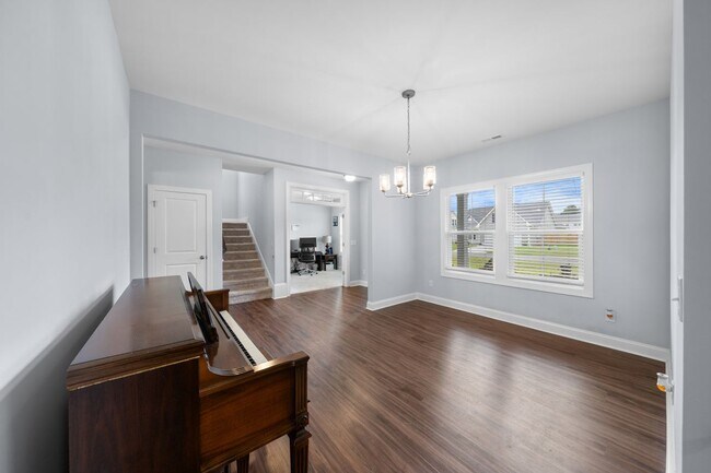 Photo - 74 W Weatherbee Wy