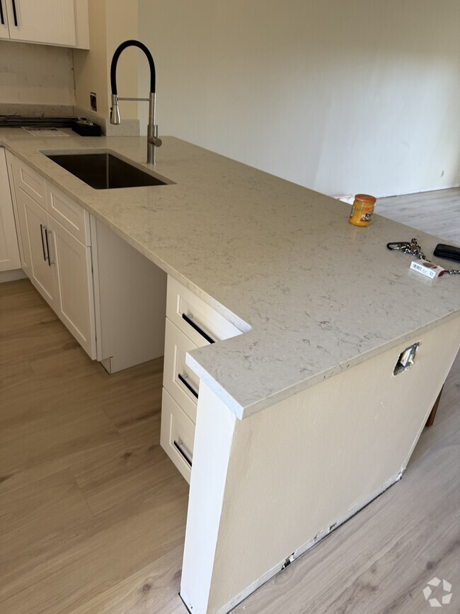 Building Photo - 126 S Cypress Rd Unit Cypress park condominium