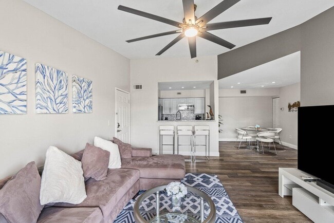 Photo - 157 Yacht Club Way Unit 304