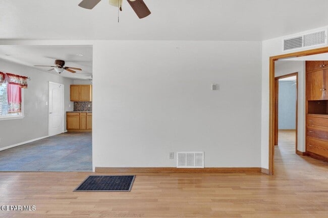 Photo - 5608 Pollard St