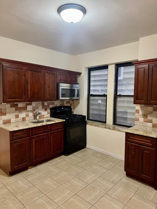 Photo - 250 Avenue B Unit 2