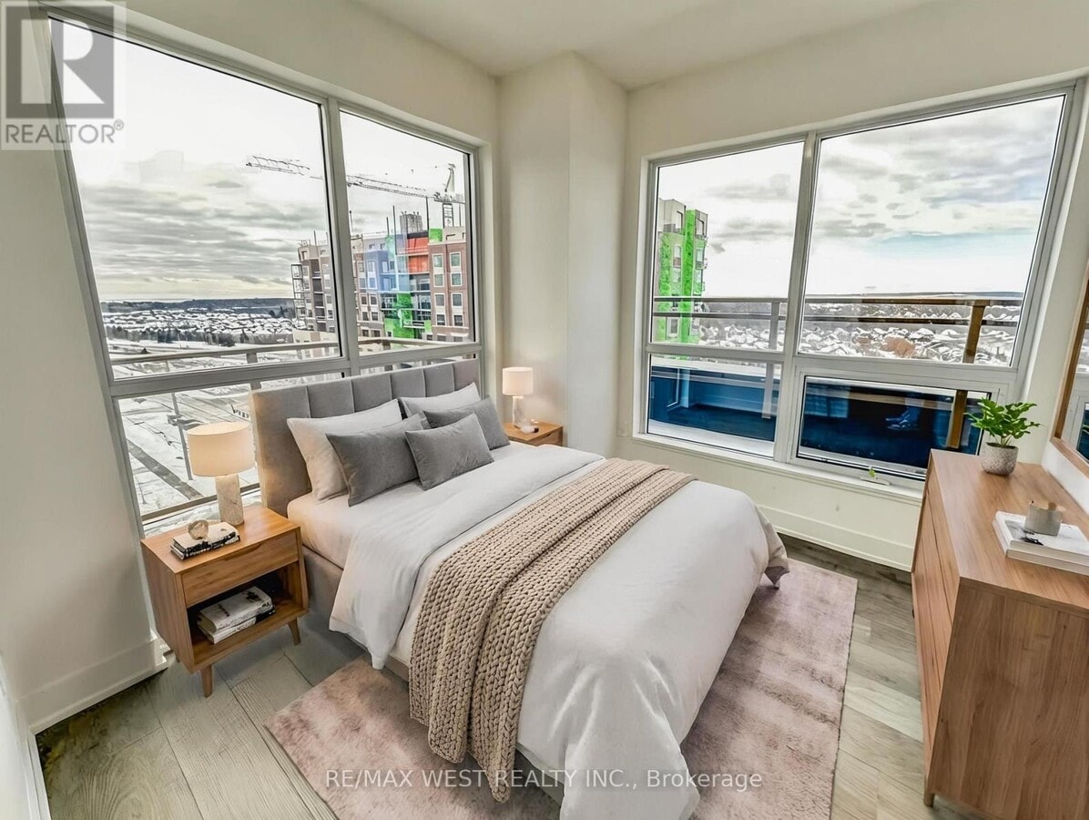 Photo - 2343 Khalsa Gate Unité 808