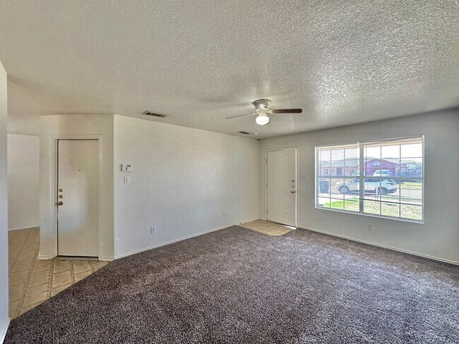 Photo - 5302 Lauren Lea Dr