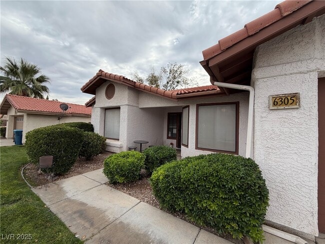 Photo - 6305 Crosswood Ave