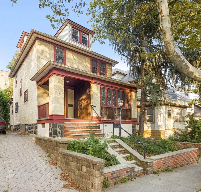 Building Photo - 322 78th St Rental