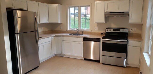 Photo - 12 Robinson Ave Unit 1