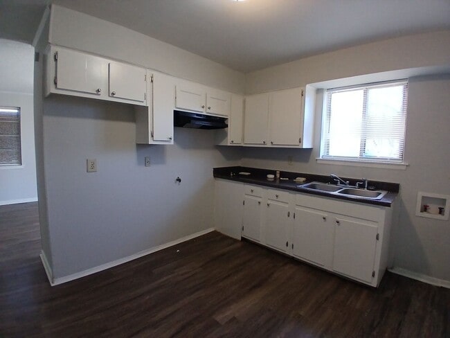 Photo - Spacious 4-BR Midtown Home – Fully Renovated & Section 8 Welcome